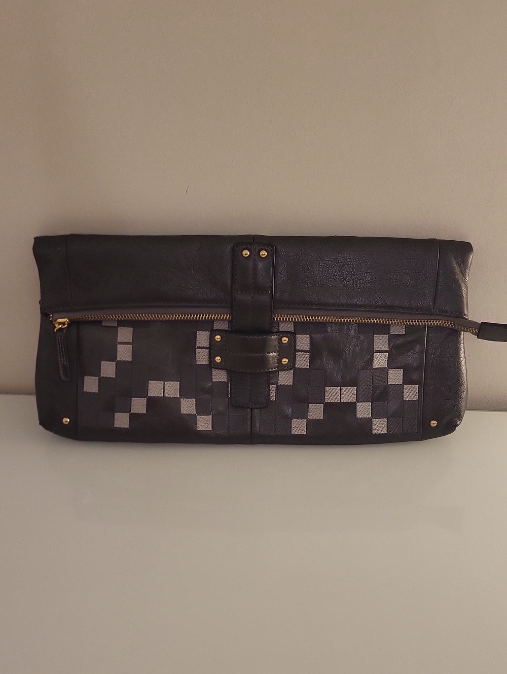 Cupcake Black Leather Geometric Zip-Accent Clutch
